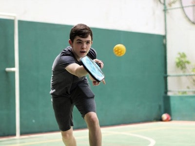 switching hands in pickleball