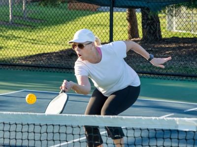what makes pickleball an attractive sport for seniors