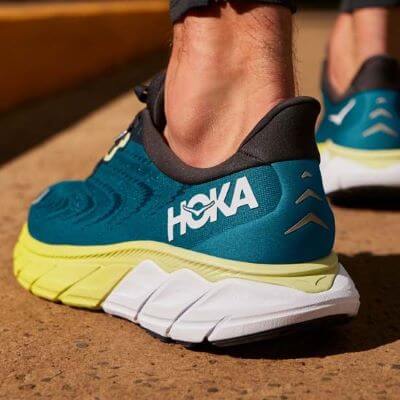 Hoka Arahi 6 Running Shoes